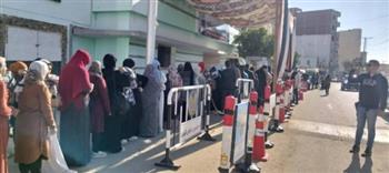 انتظام عملية التصويت في جولة الإعادة لانتخابات مجلس النواب بالدائرة الثانية بالوادي الجديد