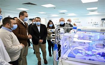 رئيس الوزراء يتفقد الأقسام المختلفة بمستشفى الكرنك الدوليّ