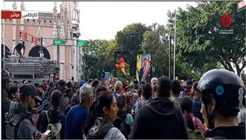 بث مباشر.. مؤيدو مادورو يتظاهرون في كاراكس عقب الإعلان عن اعتقاله 