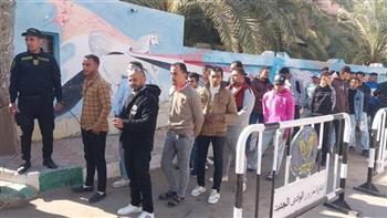 إقبال ملحوظ على اللجان الانتخابية في جولة الإعادة بانتخابات مجلس النواب بالوادي الجديد