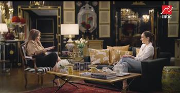 طفلة حالمة مطيعة.. أمينة خليل تتحدث عن طفولتها في "عندك وقت مع عبلة"