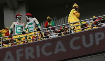 فرحة سنغالية تهز المدرجات بعد الهدف الثاني في شباك السودان بدور الـ16