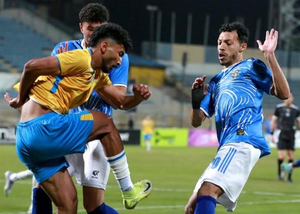 الدوري الممتاز.. القناة الناقلة لمباراة المقاولون العرب والبنك الأهلي  