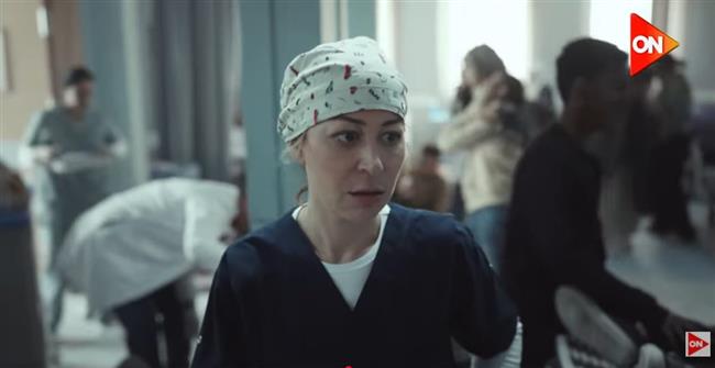 منة شلبي طبيبة مصرية في  «صحاب الأرض» رمضان المقبل