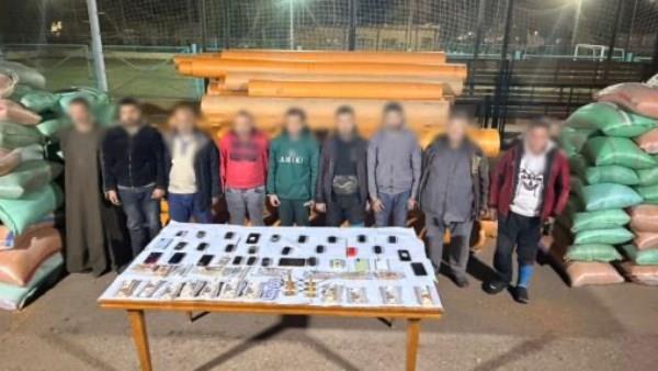 ضبط تشكيل عصابي تخصص في سرقة مواسير الغاز الطبيعي من المواقع تحت الإنشاء بقنا