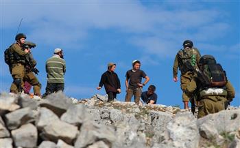 مستوطنون إسرائيليون يهاجمون بلدة "قصرة" جنوب نابلس