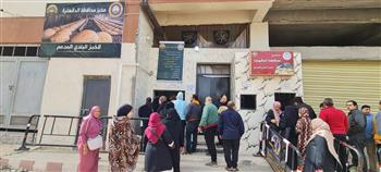 محافظ الدقهلية يؤكد استمرار عمل مخبز المحافظة الكبير من الثامنة صباحا وحتى نفاذ الحصة المقررة للدقيق