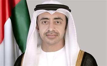 وزير الخارجية الإماراتي ونظيره الأمريكي يبحثان هاتفيا العلاقات الإستراتيجية والتطورات الإقليمية