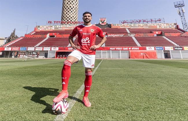 هادي رياض: حققت حلمي بالانضمام لنادي القرن وأتمنى الفوز بجميع البطولات    