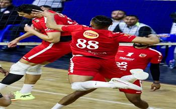 تتوبج رجال طائرة الأهلي بدوري المرتبط 