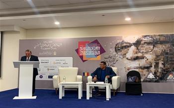 معرض القاهرة الدولي للكتاب الـ 57| أمسية شعرية تحتفي بالإبداع والتنوع