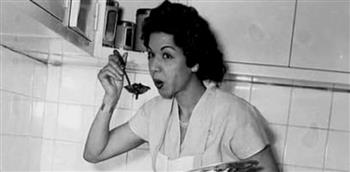 من «جمع الطوابع» وحتى الطهى والفروسية..  تعرف على الهوايات الخفية لنجوم الزمن الجميل