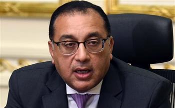 رئيس الوزراء يسلم عقود وحدات الإسكان وعقود التقنين للمستفيدين بمحافظة المنيا