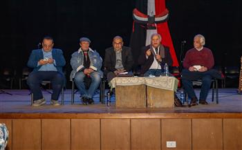 مناقشات أدبية وفقرات فنية في الصالون الثقافي بمسرح 23 يوليو بالمحلة