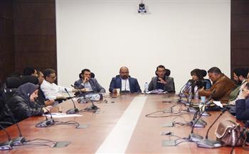 معرض الكتاب الـ 57| «ملتقى الإبداع» يناقش ديوان «لا أرى الأشياء كما هي» لـ أحمد عايد