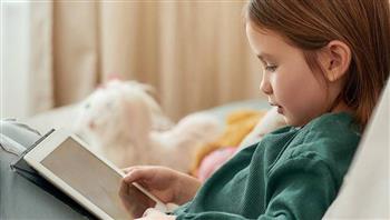 للأمهات.. طرق بسيطة لتنظيم عادات عائلتك الرقمية في العام الجديد