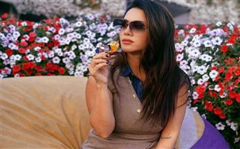 ديانا حداد بإطلالة مبهجة من دبي