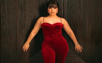 بوسي بالمخمل الأحمر في بداية العام الجديد