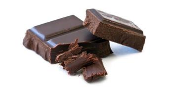 الشوكولاتة الداكنة لضبط ضغط الدم وصحة القلب