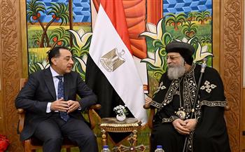 رئيس الوزراء يهنئ البابا تواضروس الثاني بمناسبة عيد الميلاد المجيد