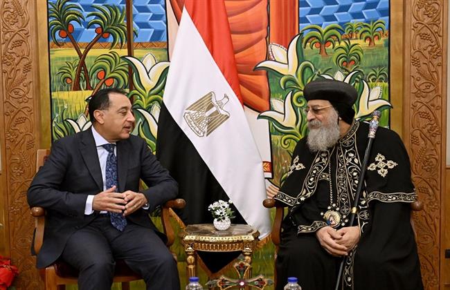 رئيس الوزراء يهنئ البابا تواضروس الثاني بمناسبة عيد الميلاد المجيد