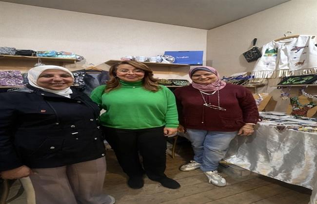 غادة والي تزور جناح المجلس القومي للمرأة بمعرض «ديارنا» بالجونة