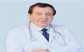 الشعر الزائد عند حواء.. الدكتور ملاك محارب يوضح الأسباب وطرق العلاج