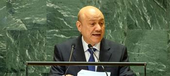 رشاد العليمي يأمر بإجراءات صارمة لتأمين حضرموت