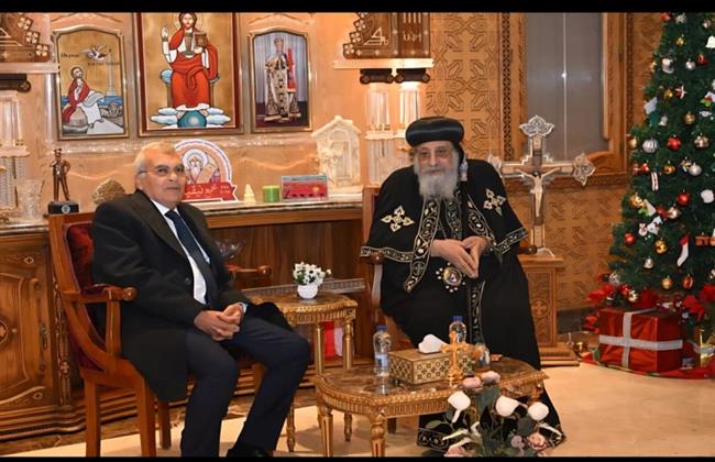 رئيس مجلس الشيوخ يهني البابا تواضروس مناسبة عيد الميلاد المجيد