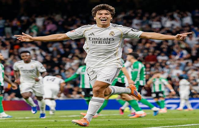 الدوري الإسباني.. جونزالو الهاتريك يقود ريال مدريد للفوز على "بيتيس" بخماسية  