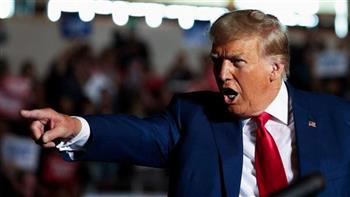 ترامب: إيران ستتلقى ضربة قوية إذا قتل متظاهرون