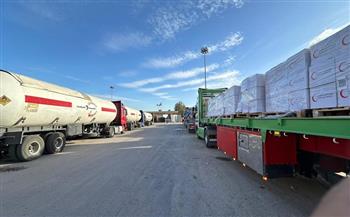 قافلة "زاد العزة" الـ109 تدخل إلى الفلسطينيين في قطاع غزة