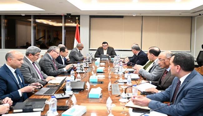 وزير الإسكان يتابع الموقف التنفيذي لمشروعات «حياة كريمة» بالمرحلة الأولى  