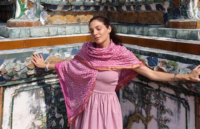 رزان جمال تستمتع باجازتها في تايلاند