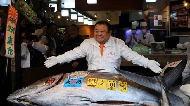 بيع سمكة تونة زرقاء بـ3.27 مليون دولار في مزاد ياباني