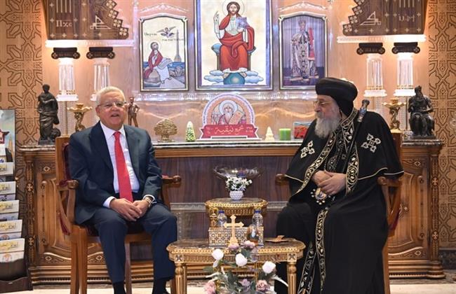 المستشار حنفي جبالي يزور الكاتدرائية المرقسية لتقديم التهنئة بعيد الميلاد