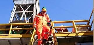 البترول تعقد ورشة عمل حول تقليل تكاليف حفر الآبار بخليج السويس