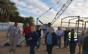 رئيس الشركة القابضة لمياه الشرب والصرف الصحي يتفقد مشروعات مياه الشرب بمحافظة أسوان 