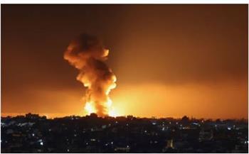 الاحتلال يستهدف منشآت لحزب الله وحماس في لبنان