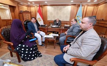  محافظ كفرالشيخ يوجه ببحث عدد من طلبات وشكاوى المواطنين.. التواصل المباشر وحل مشاكلهم ميدانياً