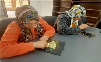 قطاع الفنون التشكيلية ينظم ورشة «Talented Workshop» للحُلي والإكسسوارات بمجمع 15 مايو