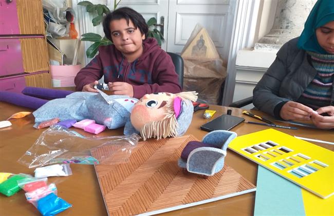 إبداعات الطفولة تتشكل بالفوم في مكتبة القاهرة الكبرى