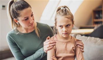 أخطاء تربوية شائعة تقع فيها الأمهات وكيفية تصحيحها بطرق بسيطة