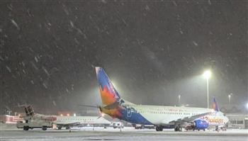 أزمة طيران في فرنسا بسبب تساقط الثلوج.. إلغاء 15% من الرحلات الجوية