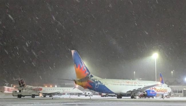 أزمة طيران في فرنسا بسبب تساقط الثلوج.. إلغاء 15% من الرحلات الجوية