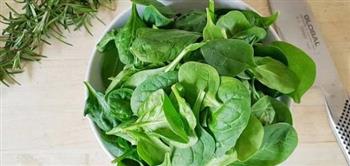 السبانخ لصحة أفضل وفوائد عديدة