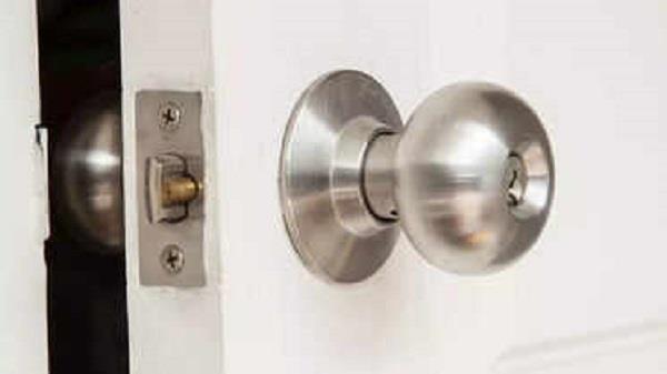 8 أشياء في المنزل أكثر عرضة لنمو البكتيريا والفيروسات.. انتبهي لها