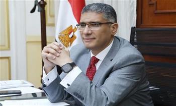 محافظ الجيزة يهنئ قداسة البابا تواضروس بعيد الميلاد المجيد