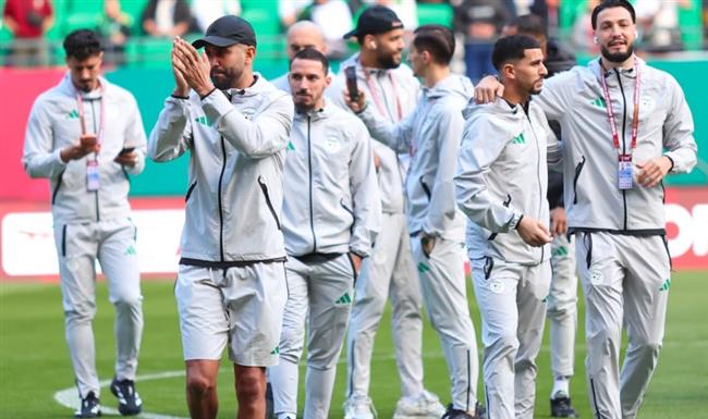 كأس أمم أفريقيا.. منتخب الجزائر يصل الملعب لمواجهة الكونغو الديمقراطية