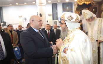 محافظ بني سويف يشهد مراسم قداس عيد الميلاد المجيد خلال زيارته  للكنيسة المطرانية في ببا
